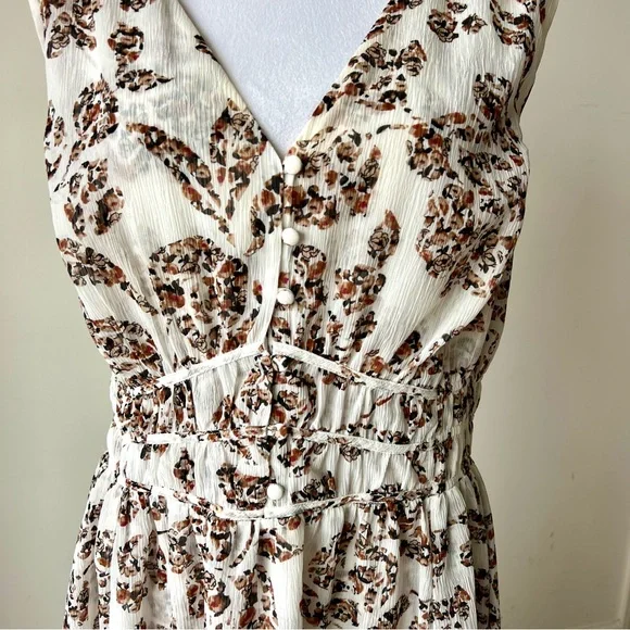 WHITE HOUSE BLACK MARKET Sleeveless Floral Ruched Lightweight Dress—SZ. Large - Picture 3 of 14